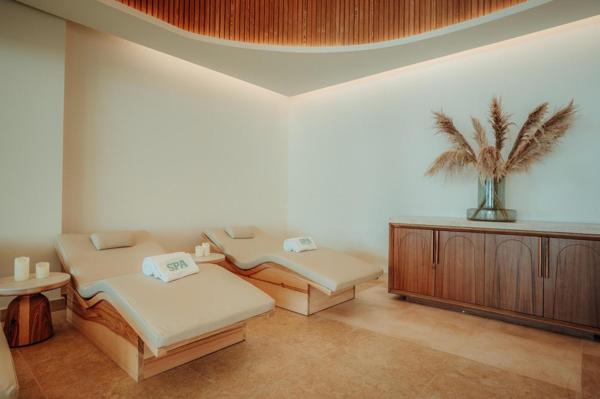 Hotel Joia Aruba By Iberostar à Palm Beach Extérieur photo
